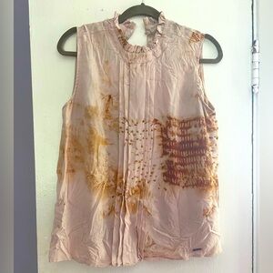 Thrifted Ann Klein sleeveless blouse. Size M. Hand rust died statement piece.